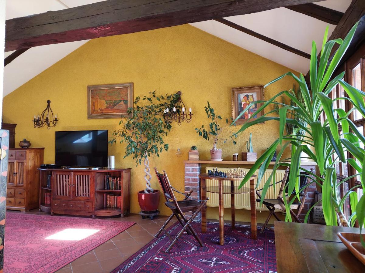 Apartment Vysehrad Praag Buitenkant foto